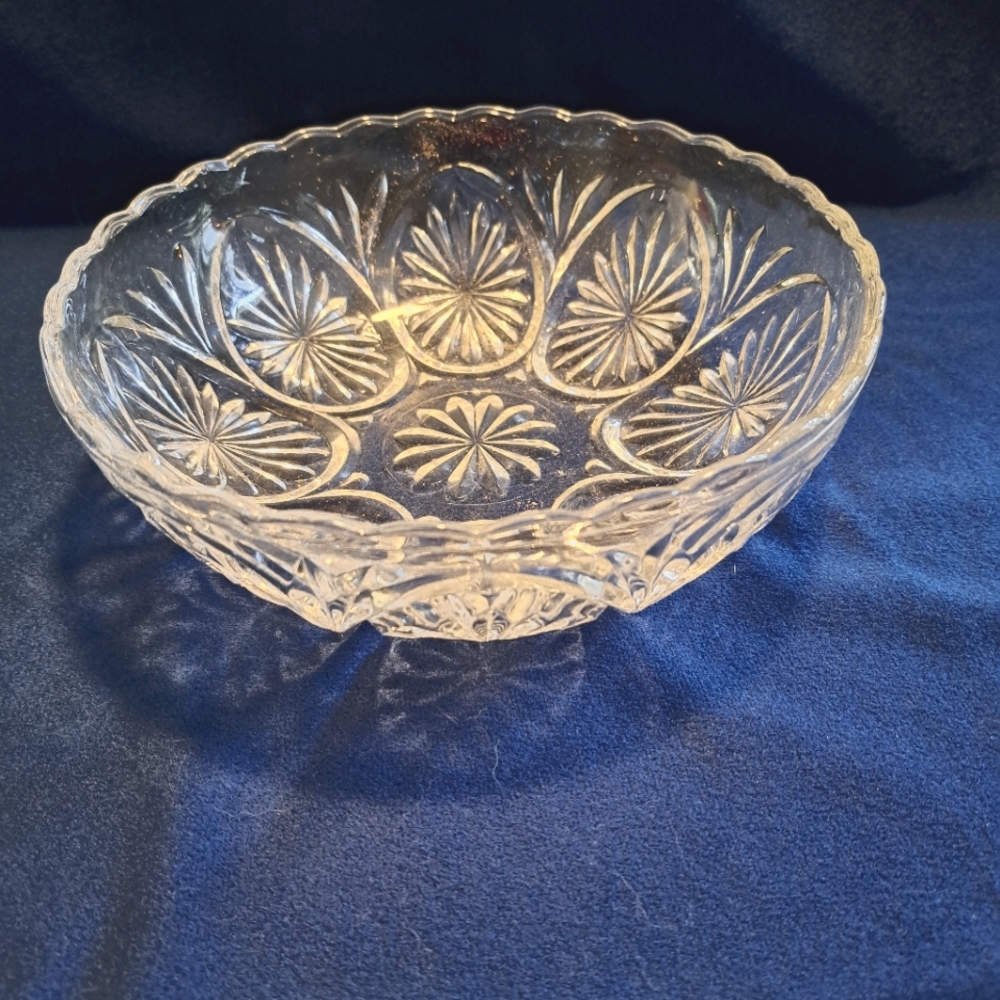 Vintage EAPG Clear Glass Serving Bowl